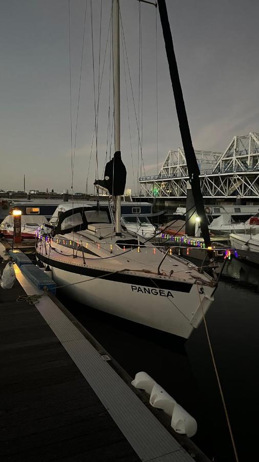 Waterlife Botel Lisbon