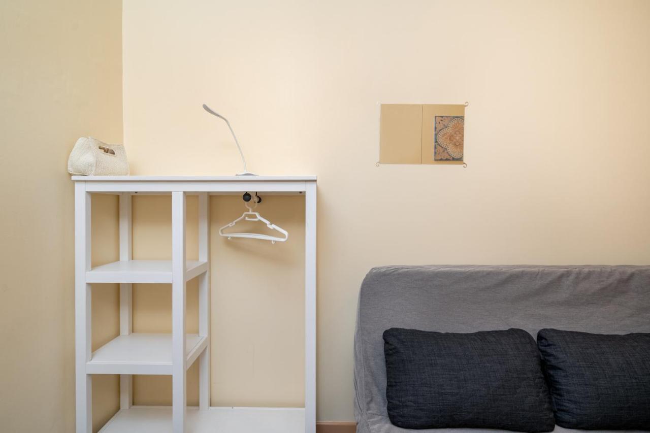 Apartment Cozy One Bedroom In Historic Location - Carmo Lisbon