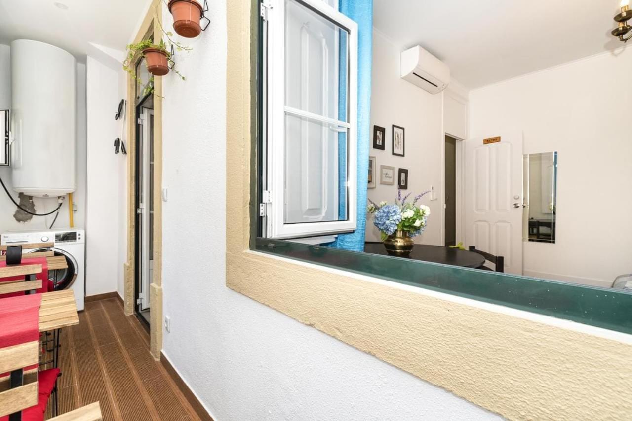 Exotic M2 R2 - Comfortable Classy Double With Shared Bath Guest house Lisbon