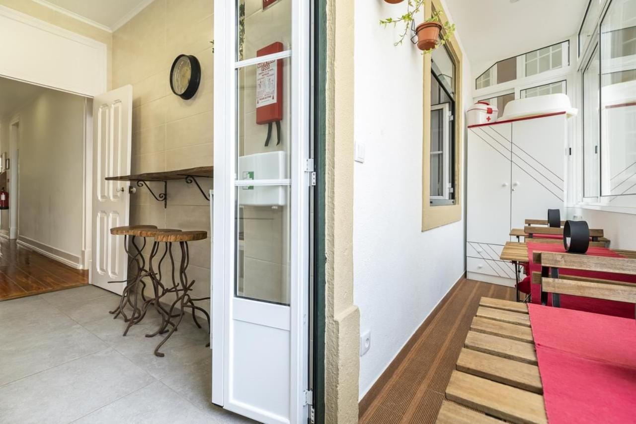 Exotic M2 R2 - Comfortable Classy Double With Shared Bath Guest house