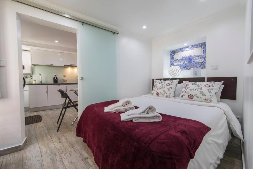 Apartment Panteao House In Alfama - With A/c Lisbon