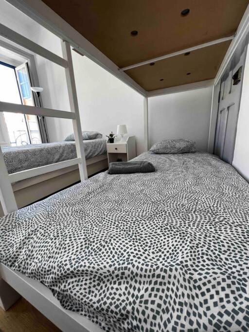 Amazing Two Bedrooms “with Lift” * Lisbon