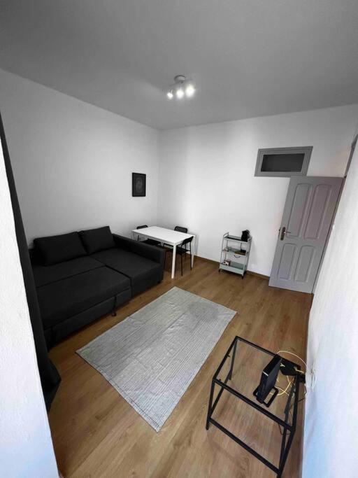 Apartment Amazing Two Bedrooms “with Lift”