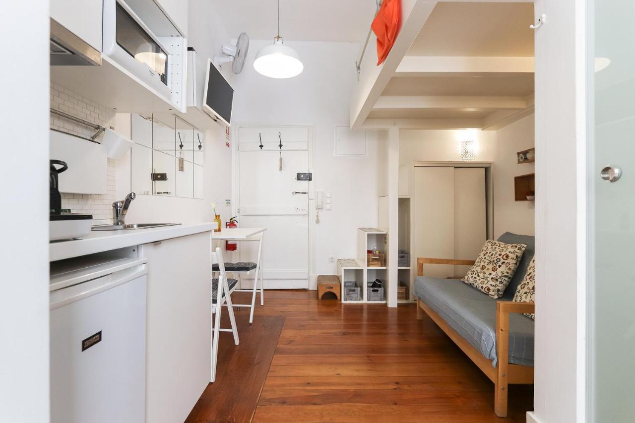 Santos Tiny By Homing * Lisboa