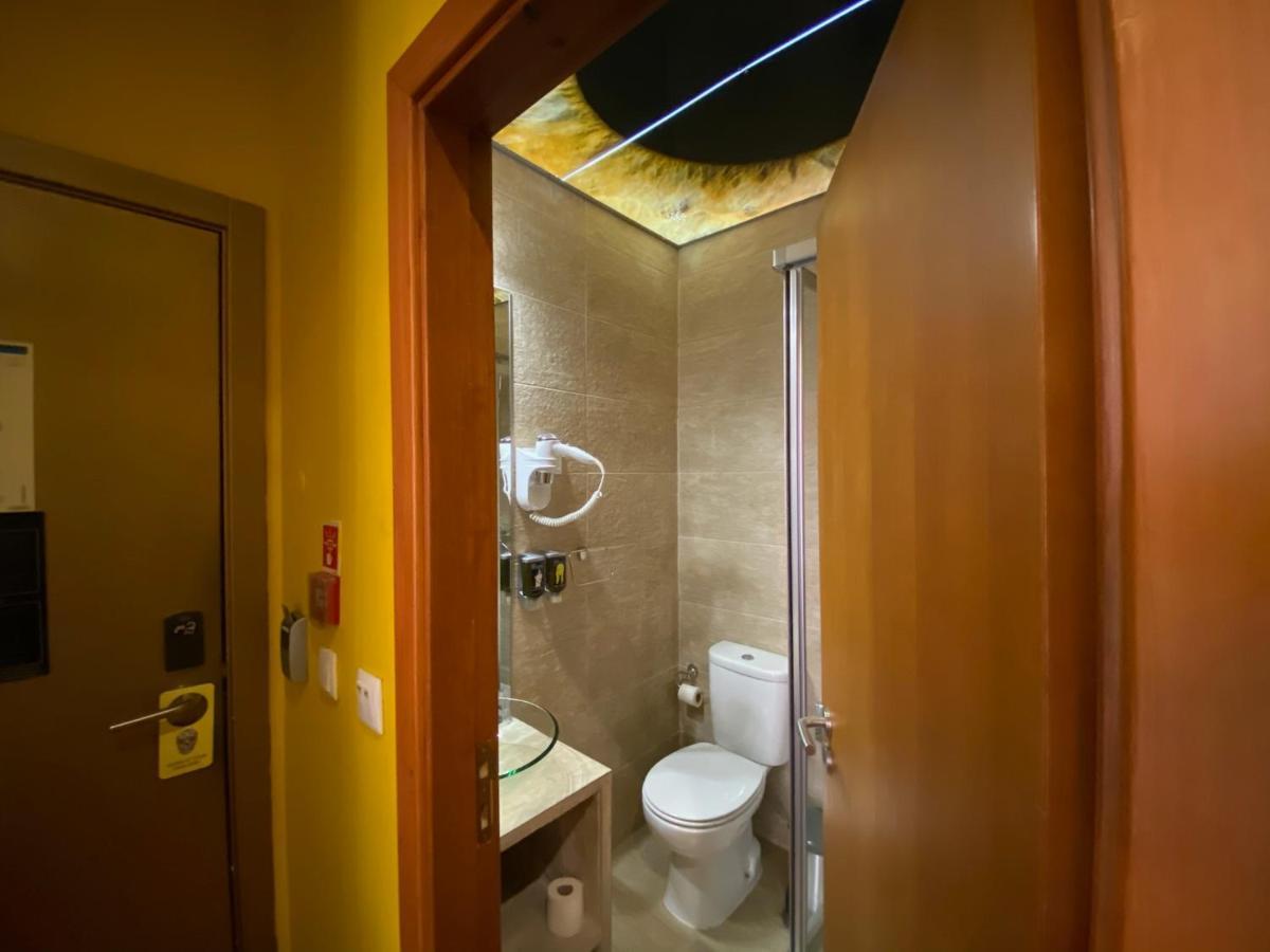 Apartment Arty In The Heart Of , Baixa Chiado