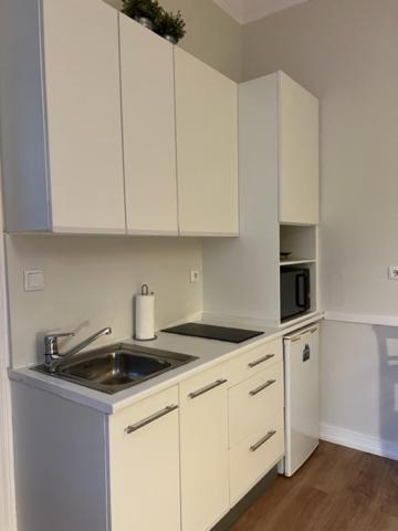 Romantic & Renewed 1 Bedroom In Campolide - 1e * Lisbon