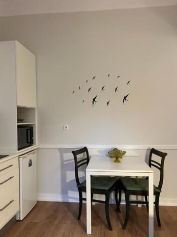 Apartment Romantic & Renewed 1 Bedroom In Campolide - 1e