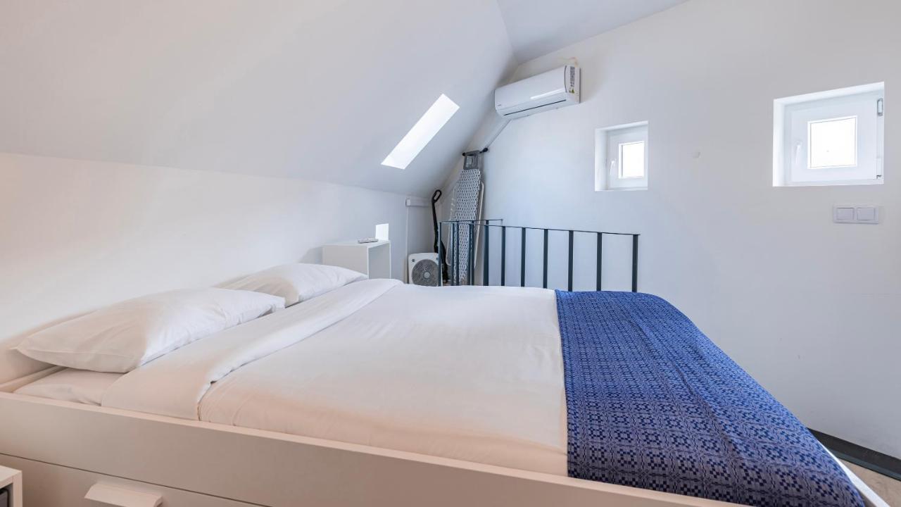 Estrela Escape 1 By Lovelystay Apartment Lisbon