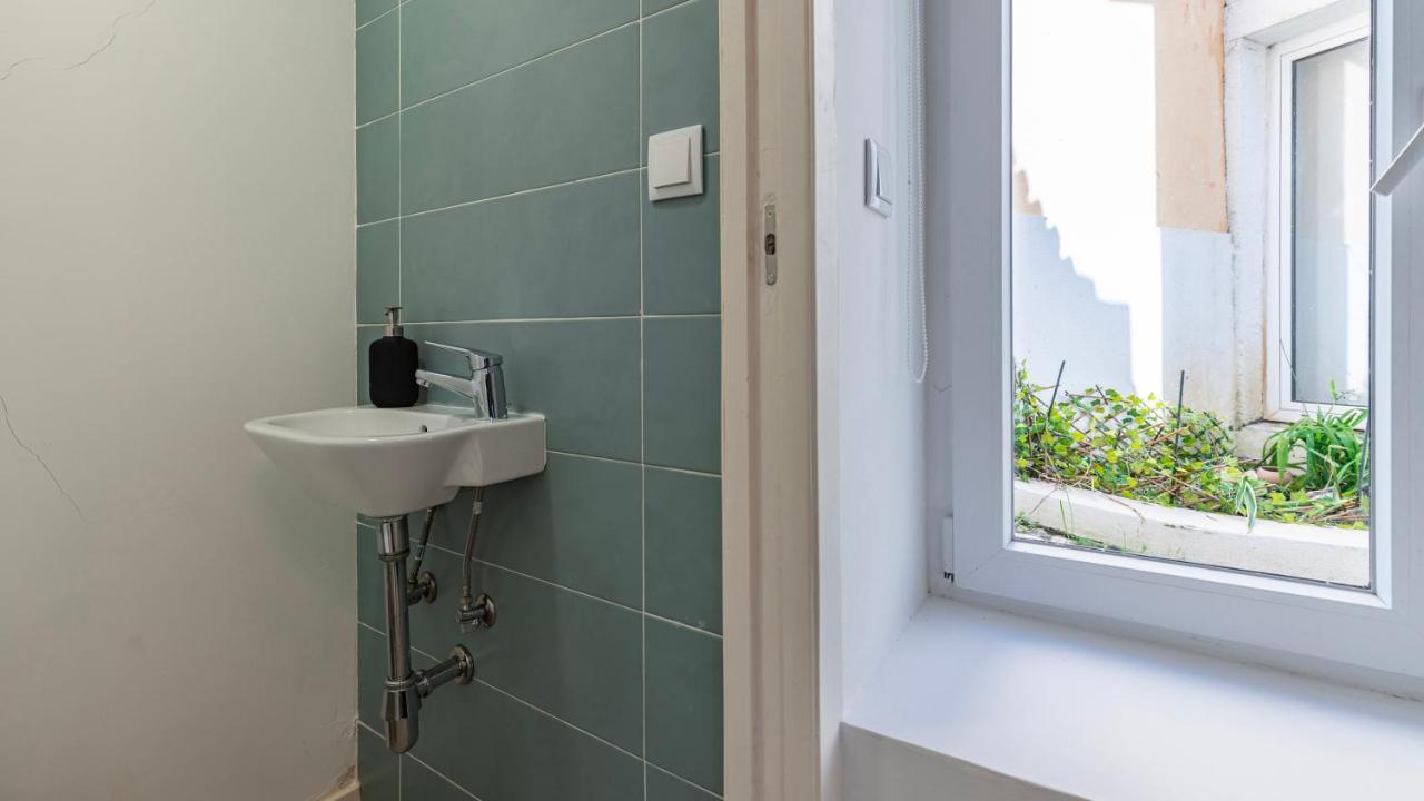 Estrela Escape 1 By Lovelystay Apartment