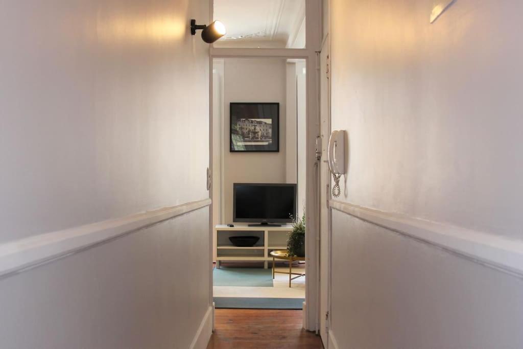 Apartment Sm1-happy At Hip Pr.real & Bair.alto + Private Patio!