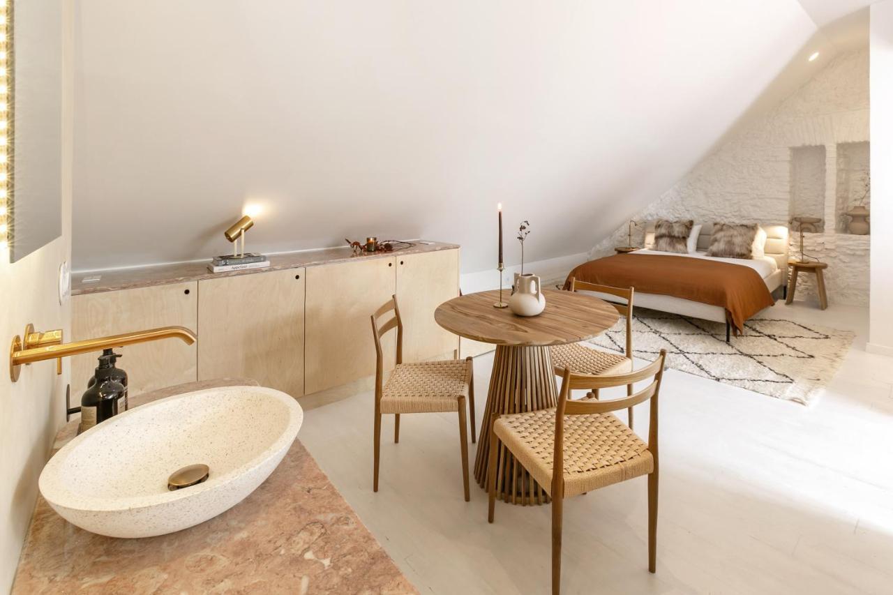 Fantastic Terrace In A Romantic Penthouse At Downtown Apartment