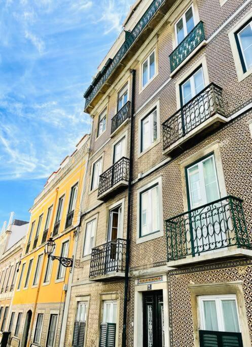 Pen-arts Apartment- Principe Real Garden - Bairro Alto Apartment