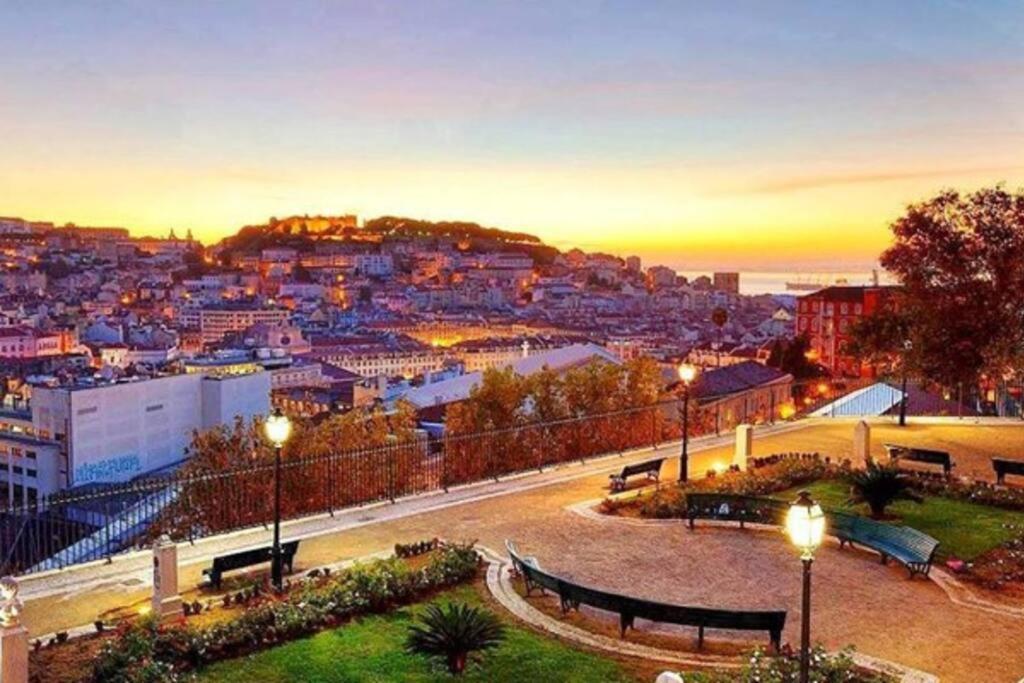 Pen-arts Apartment- Principe Real Garden - Bairro Alto * Lisbon