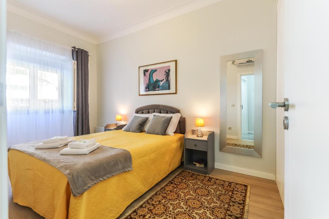 Portucale ! Moscavide Casa Branca W/ Terrace Apartment Lisbon
