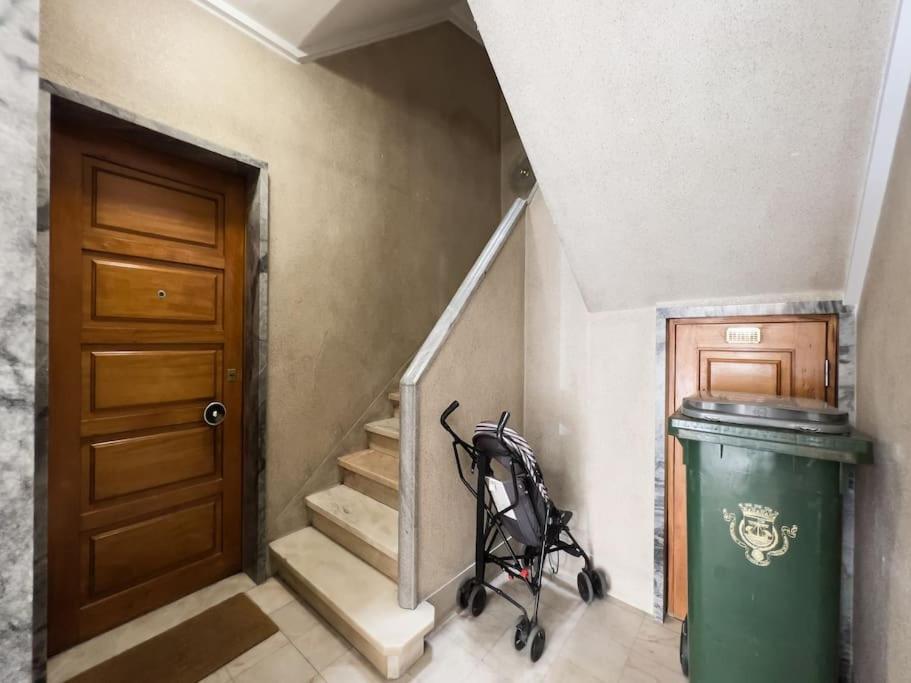 Olaias 2 Bed Near Metro 2 Apartment