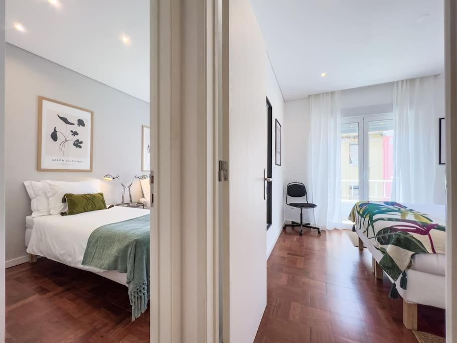 Olaias 2 Bed Near Metro 2 Apartment Lisbon