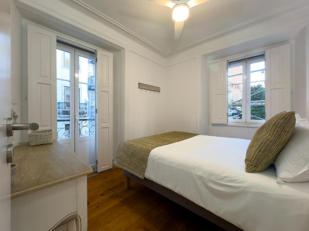 Apartment Olarias 2 Bedroom Perfect To Share Near The Castle
