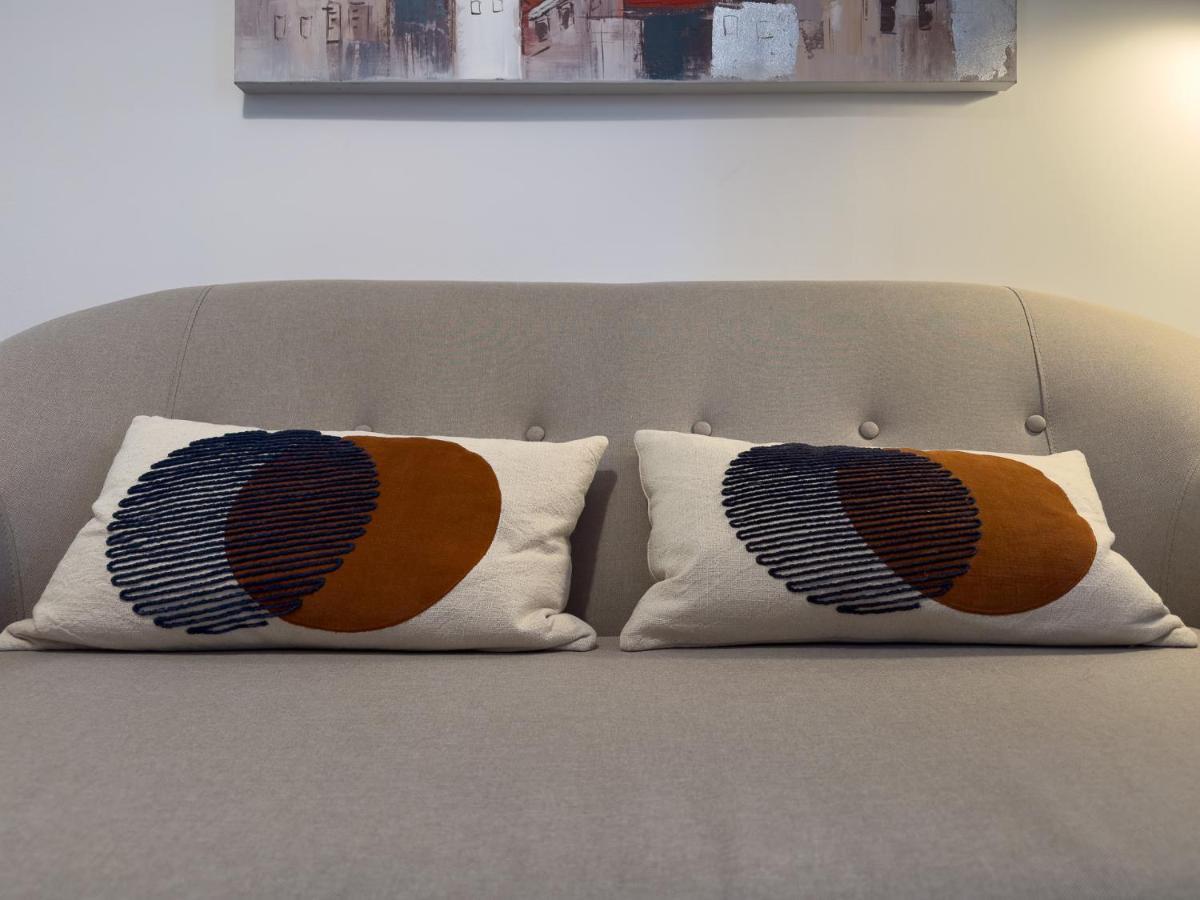 Olarias 2 Bedroom Perfect To Share Near The Castle Apartment