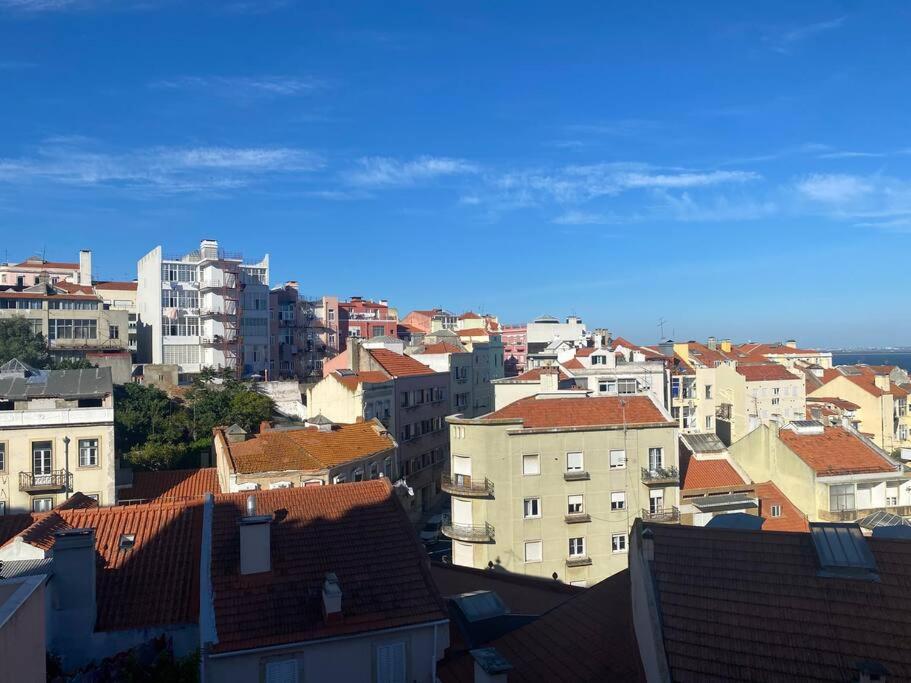 Graca 2 * Lisbon
