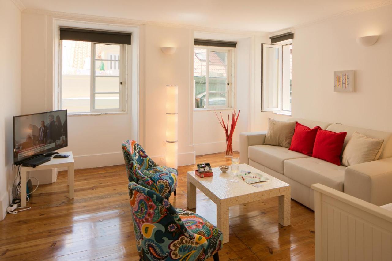 Apartamento Com Varanda No Centro De Lisboa, Ttl269 *