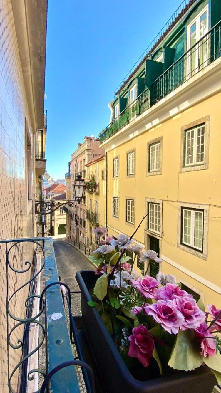 Chiado With Terrace 1 Apartment *