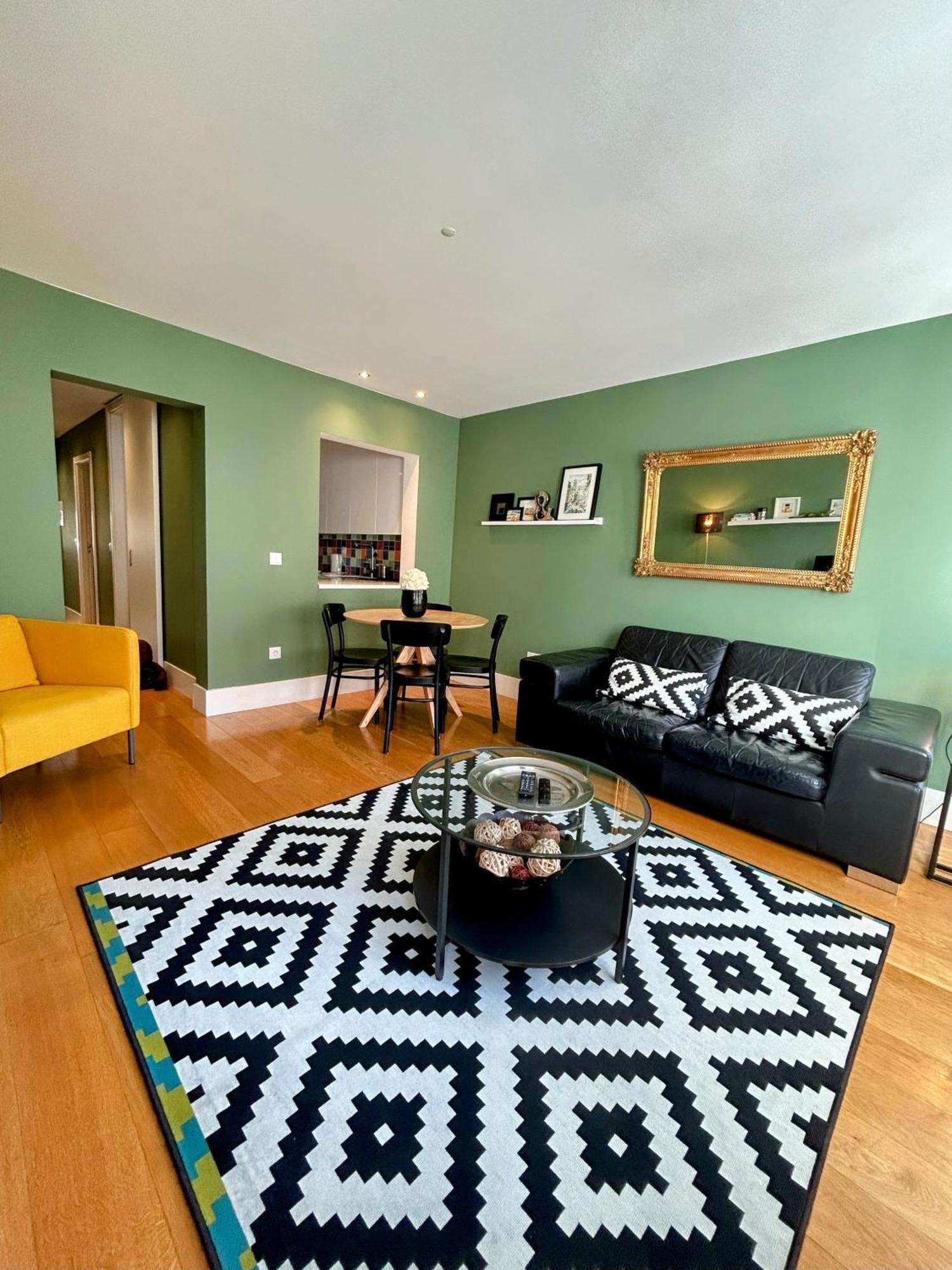 Design Flat In Principe Real * Lisbon