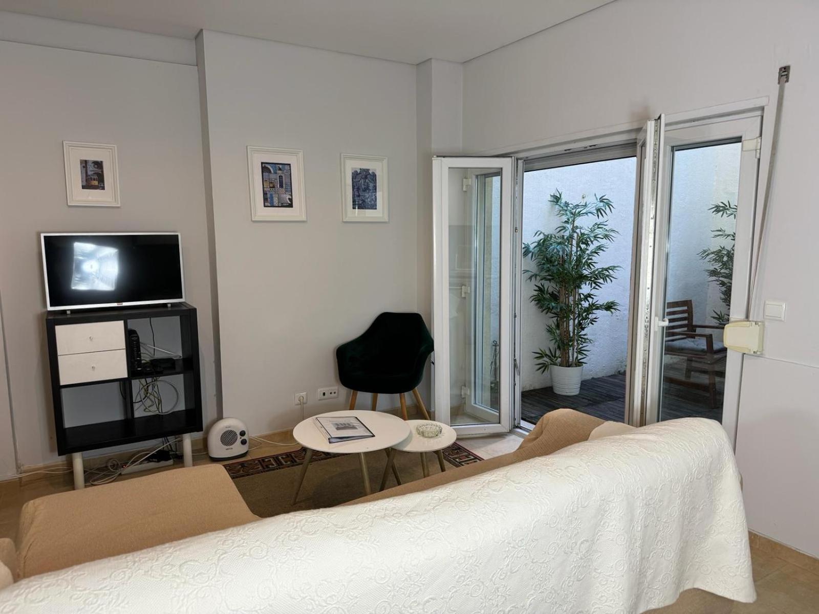 Amazing Apolonia Apartment *