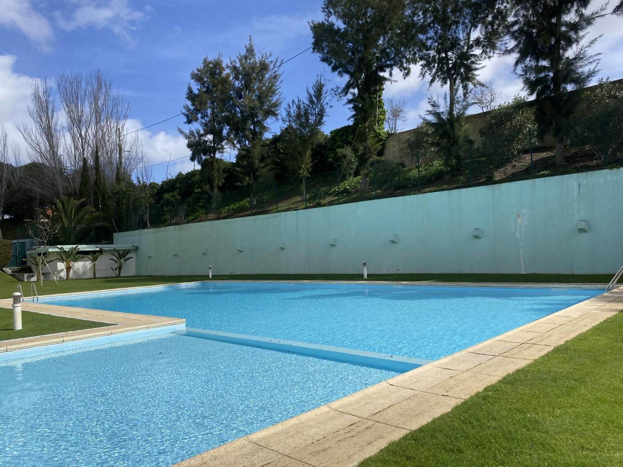 T3 Com Piscina Tenis Ginasio E Parq Infant Apartment Lisbon