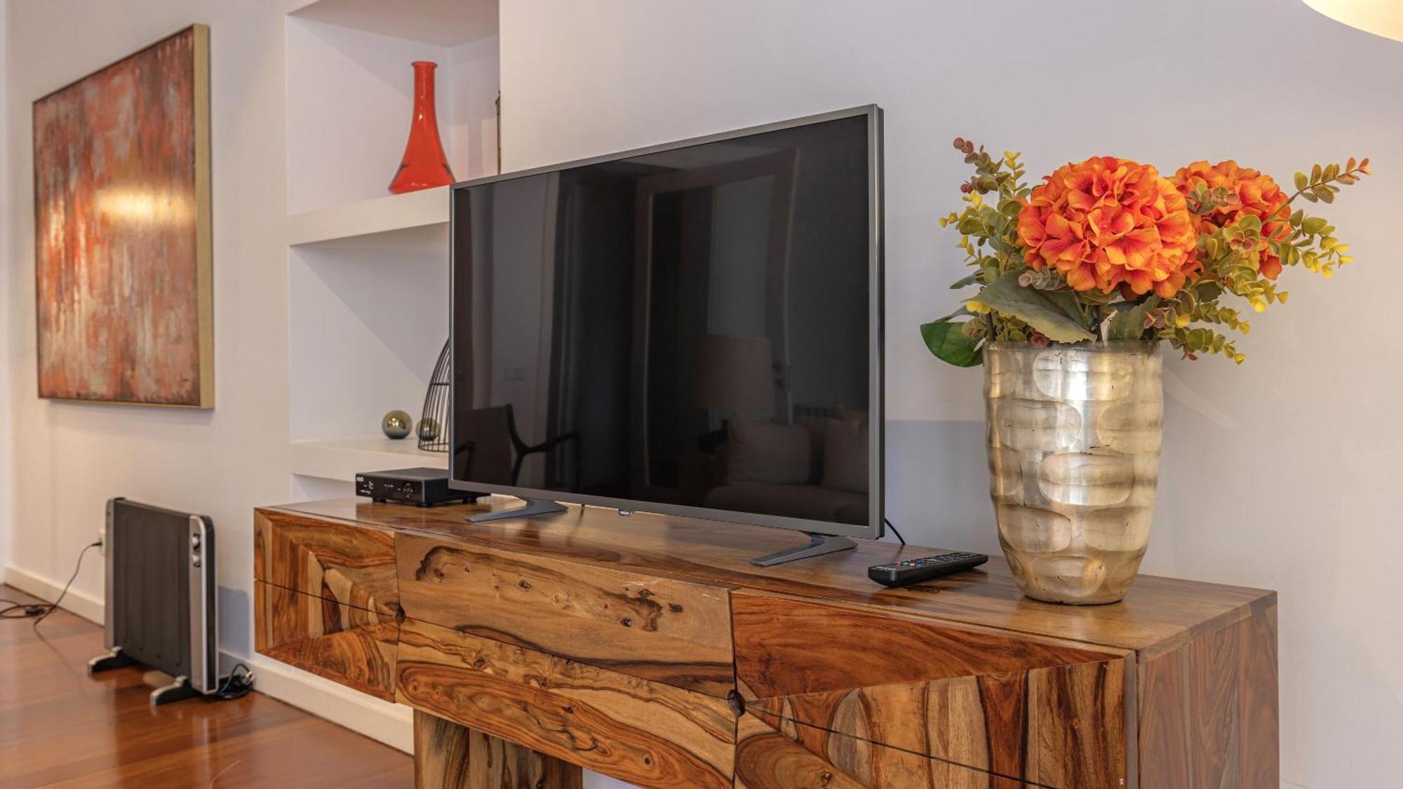 Apartment Lovelystay - Chiado 3bedroom Wonder