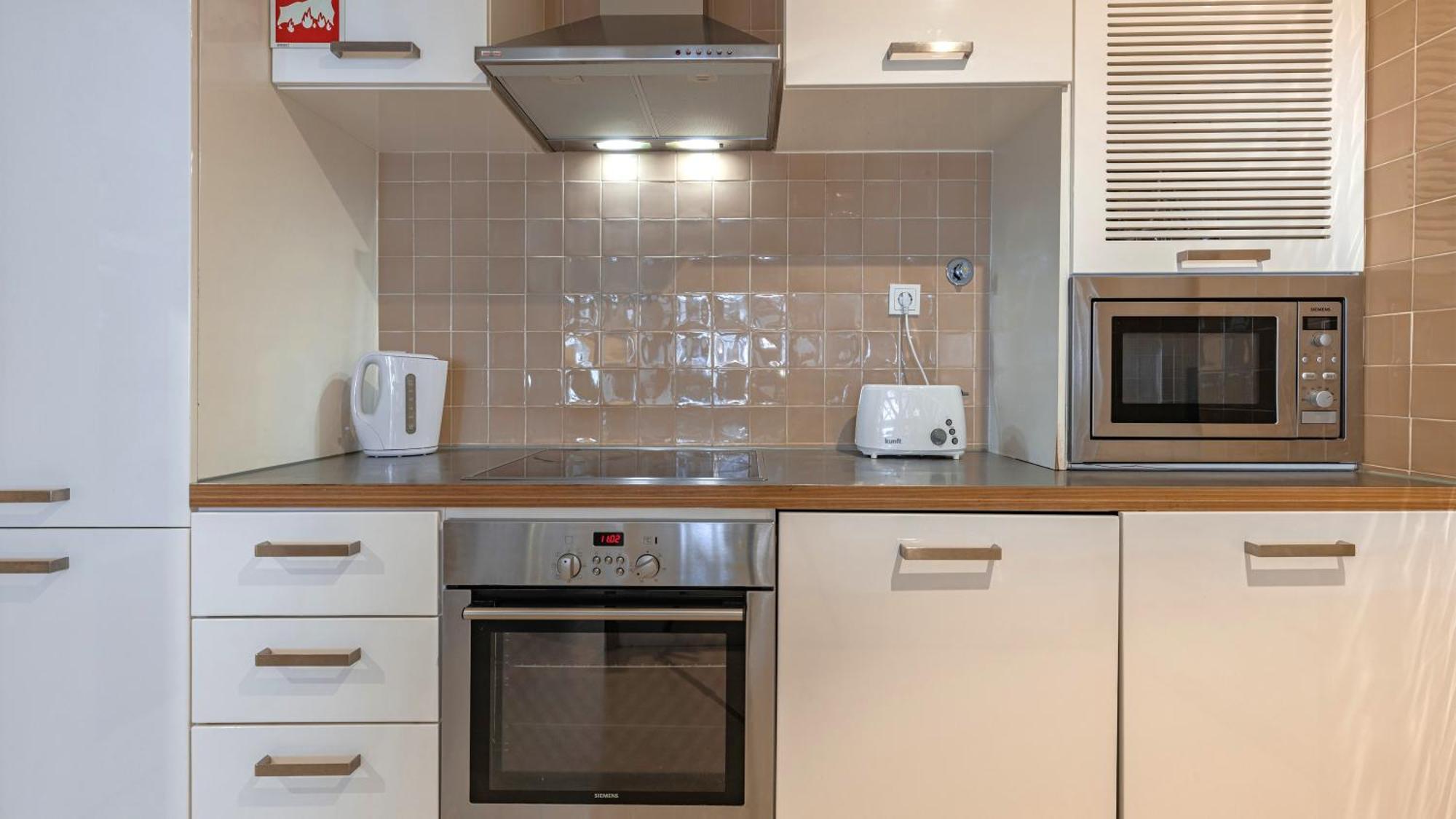 Lovelystay - Chiado 3bedroom Wonder Apartment