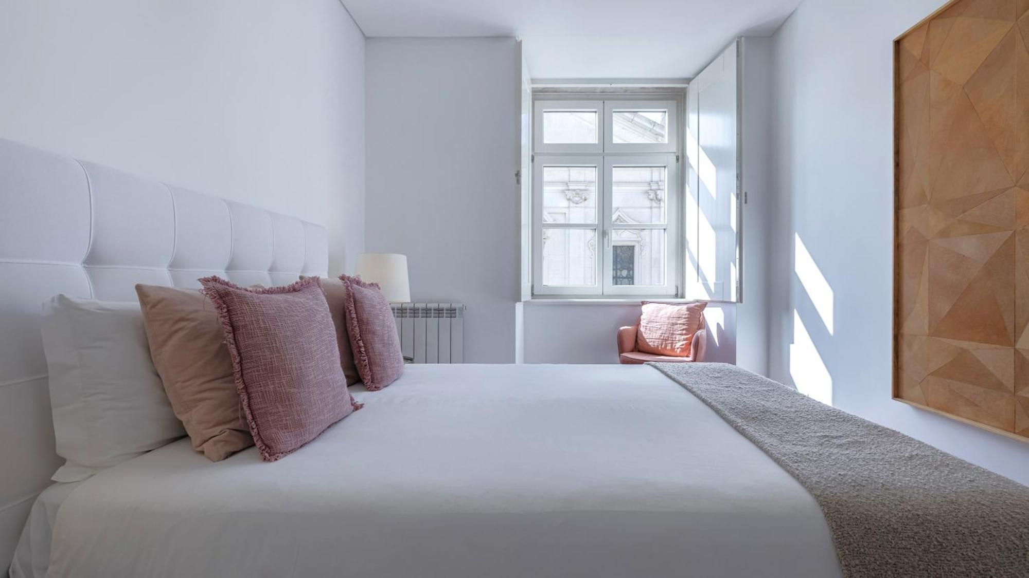 Lovelystay - Chiado 3bedroom Wonder *