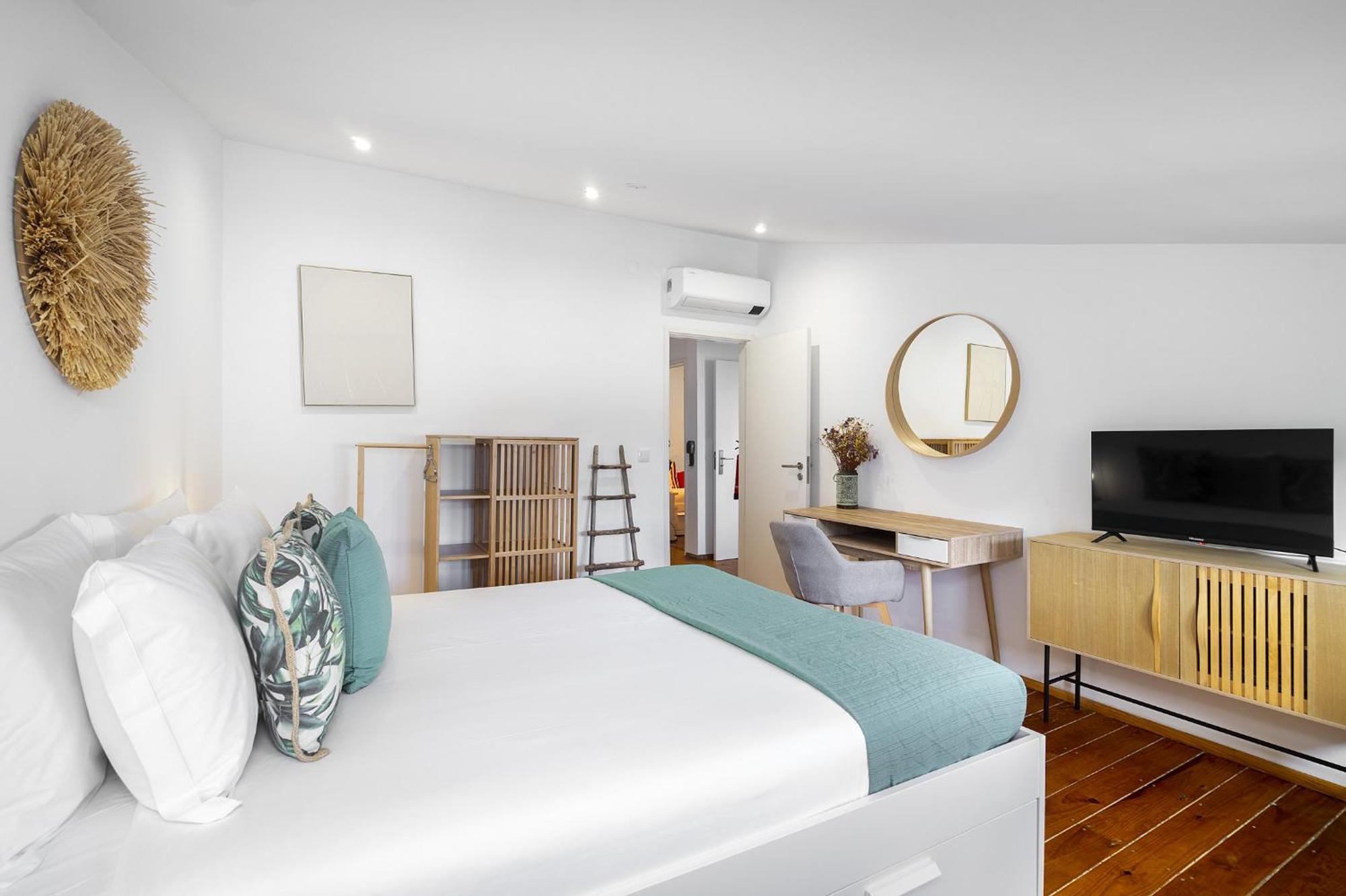 Whome Urban Tech Retreat, Modern Hubs For Remote Living Guest house