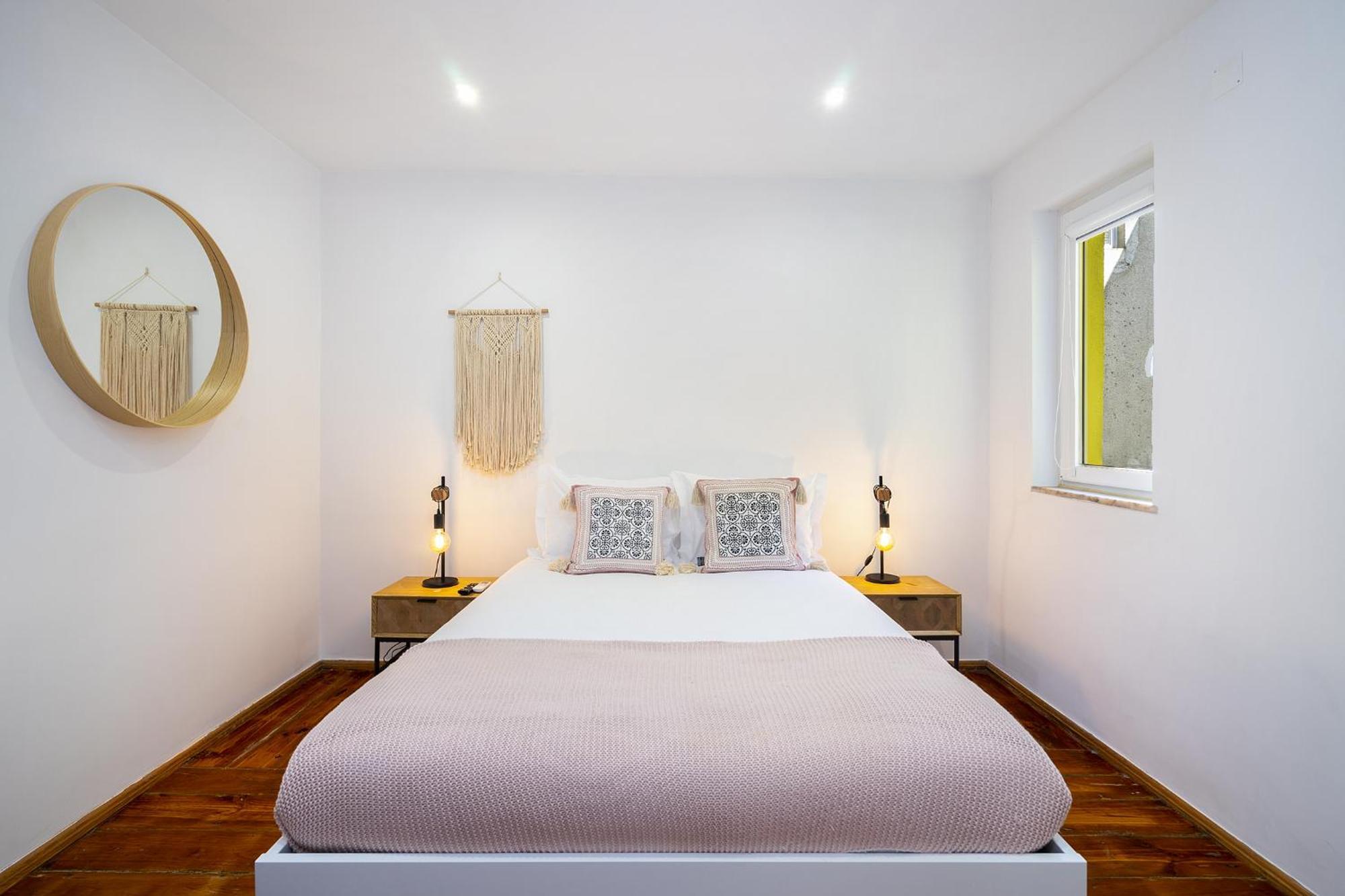 Whome Urban Tech Retreat, Modern Hubs For Remote Living Lisbon