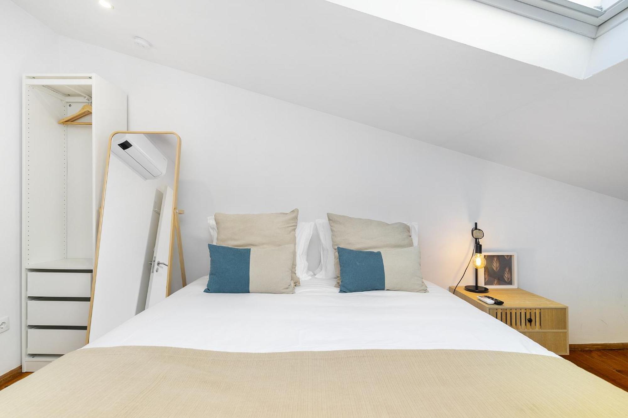 Whome Urban Tech Retreat, Modern Hubs For Remote Living Guest house Lisbon