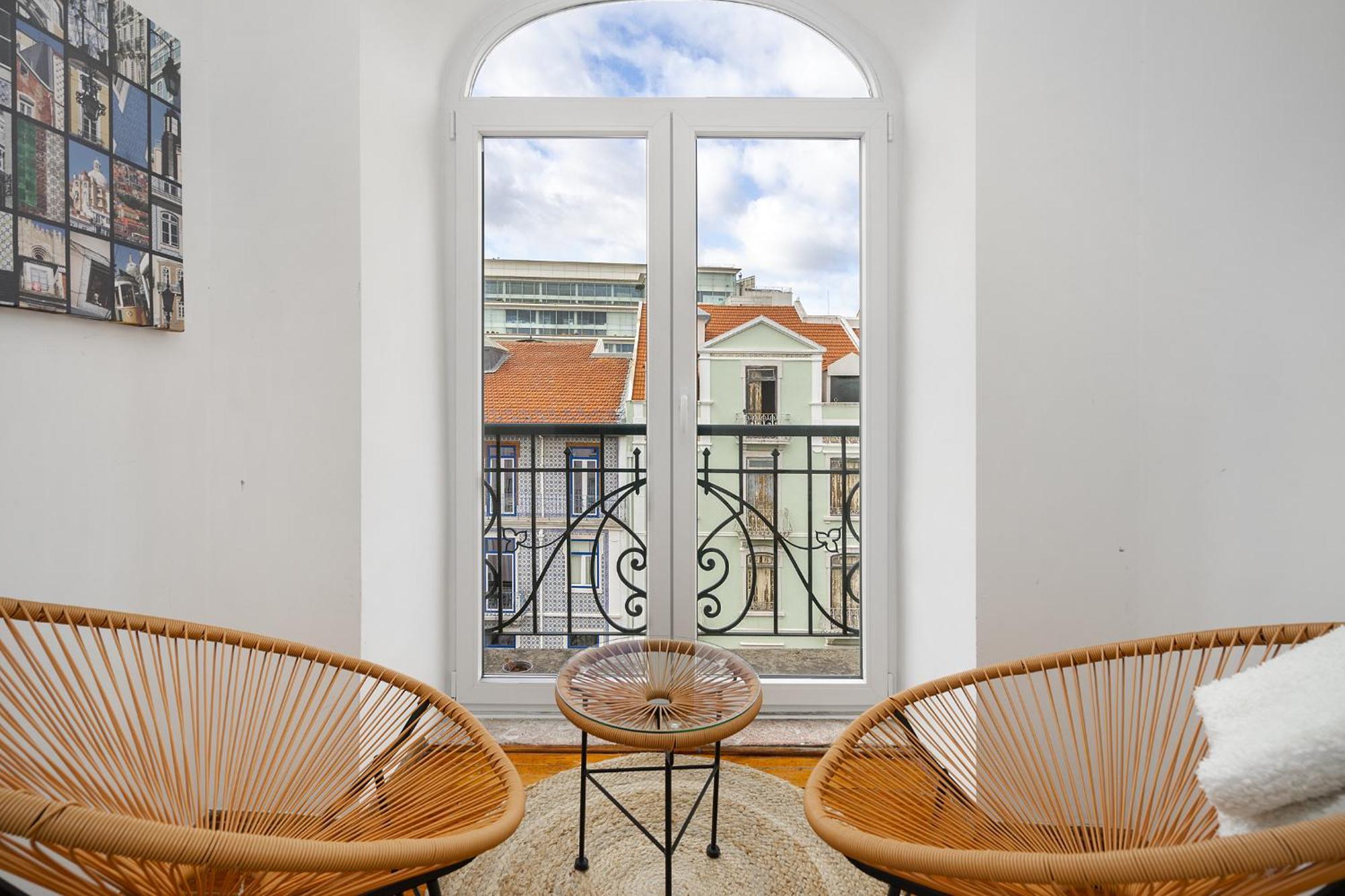 Guest house Whome Urban Tech Retreat, Modern Hubs For Remote Living Lisbon