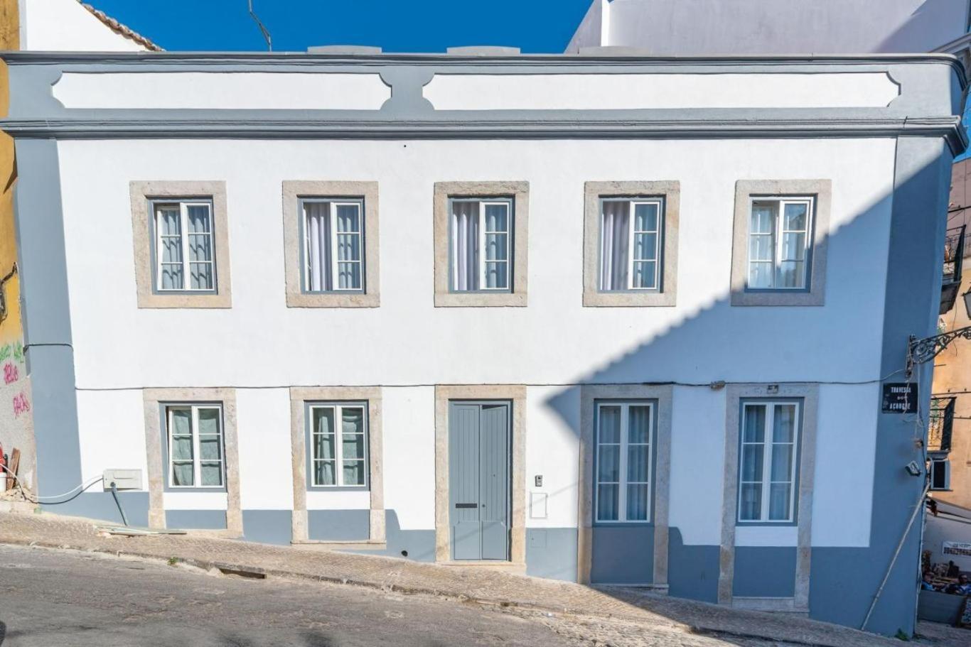 Be Local - Historic House Of Santo Andre In Alfama - Apartment *