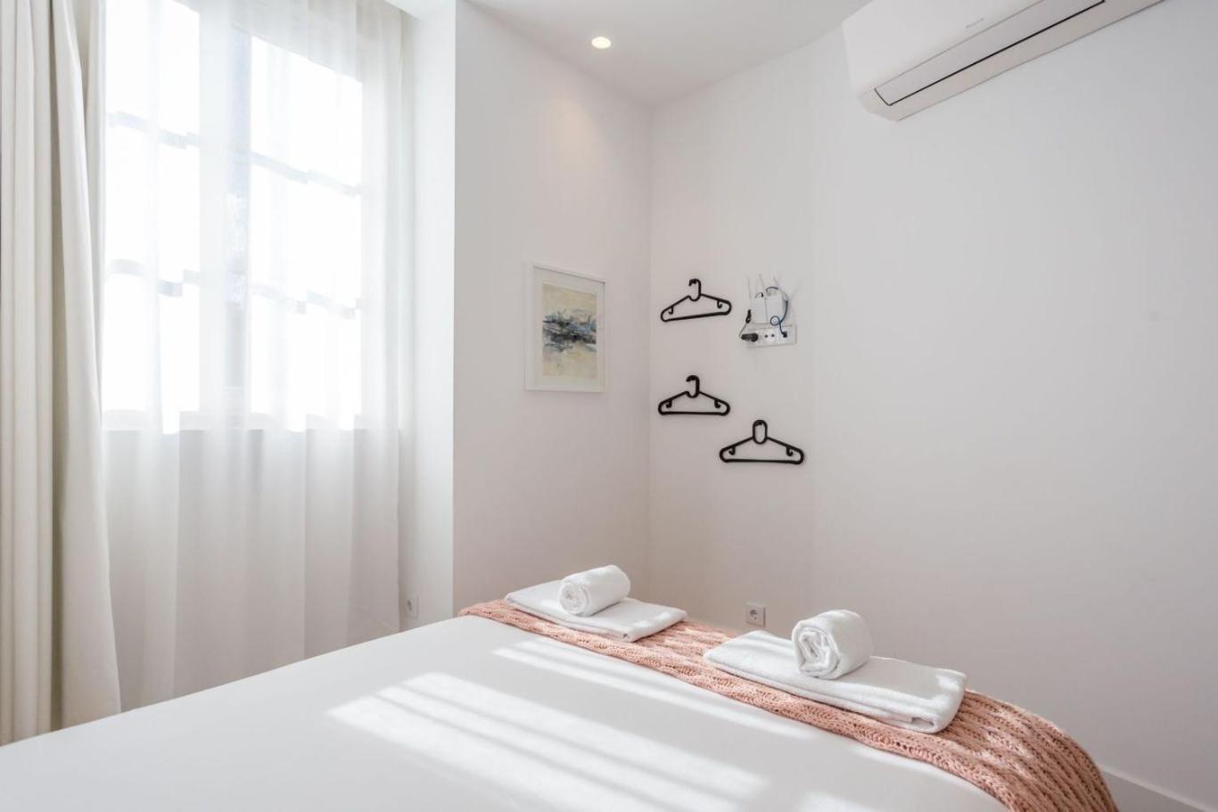 Be Local - Historic House Of Santo Andre In Alfama - Apartment *