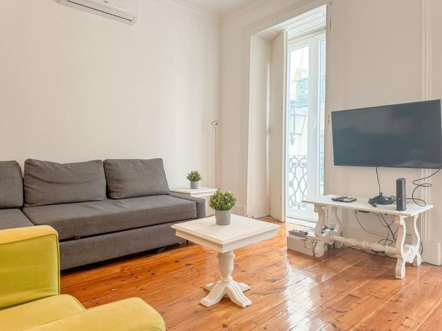 Mouros Apartment Lisbon