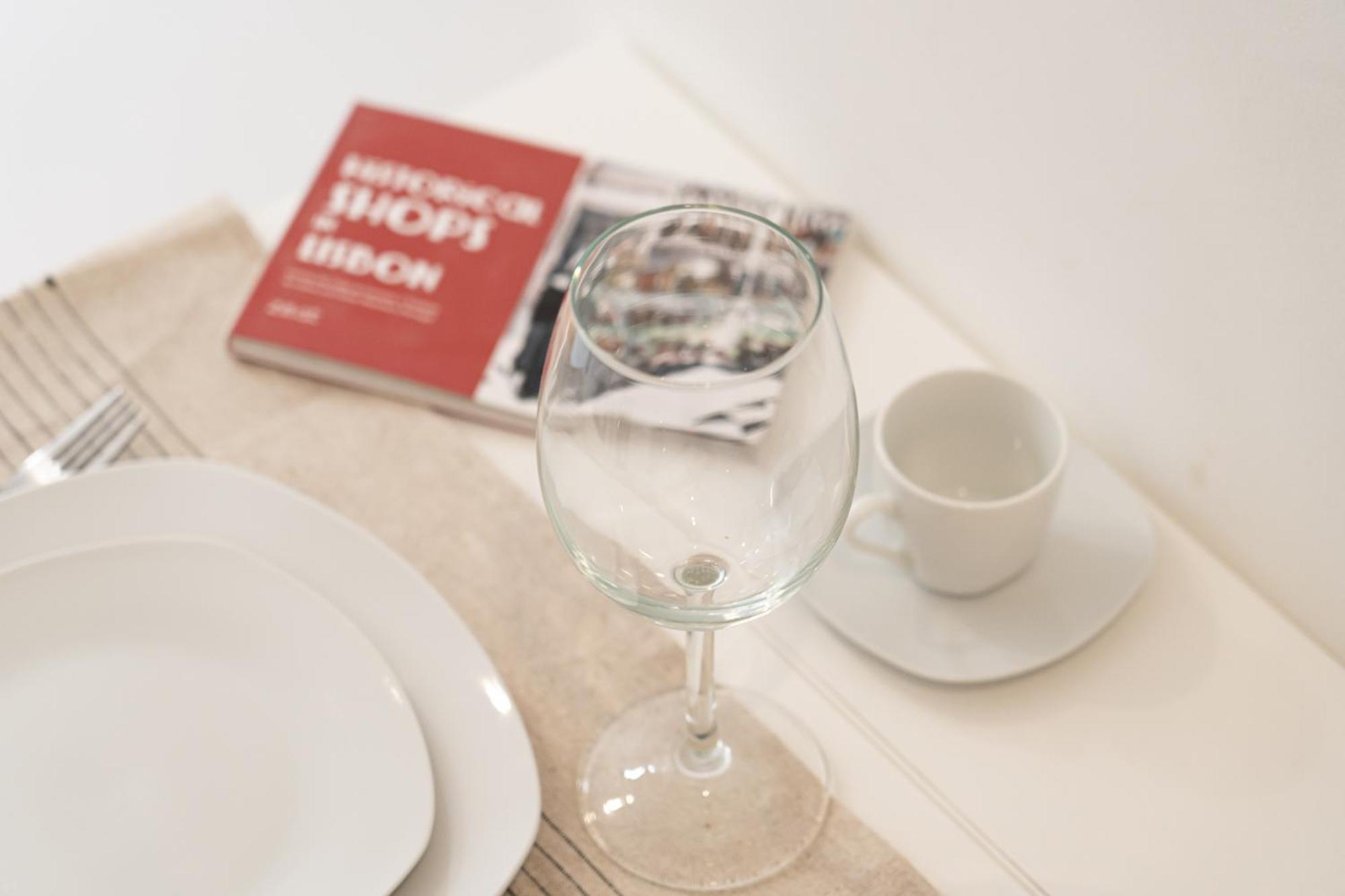 Lapa Stylish Apartment Lisbon