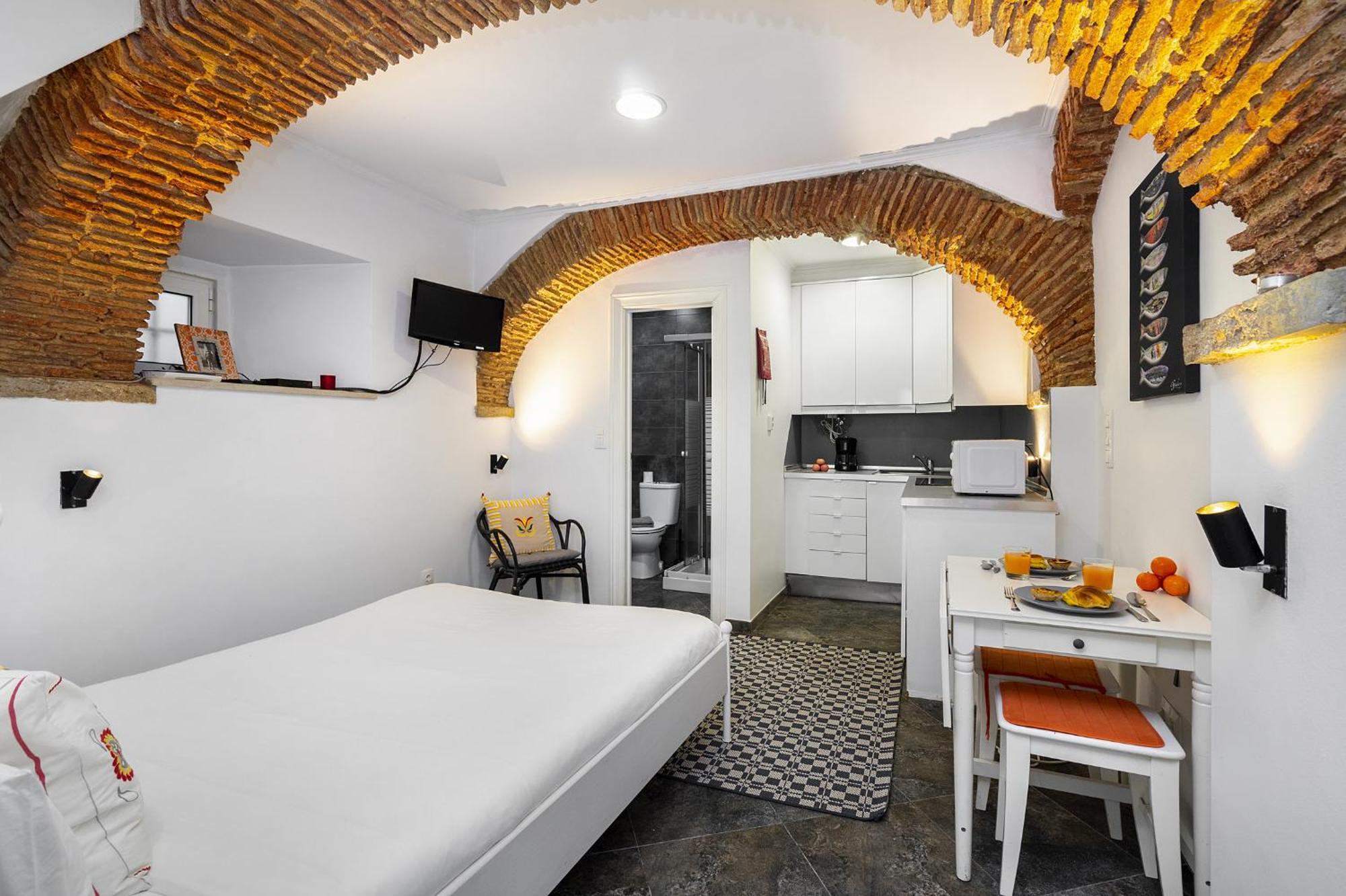Whome Cozy Alfama Haven: Perfect For Exploring Apartment Lisbon