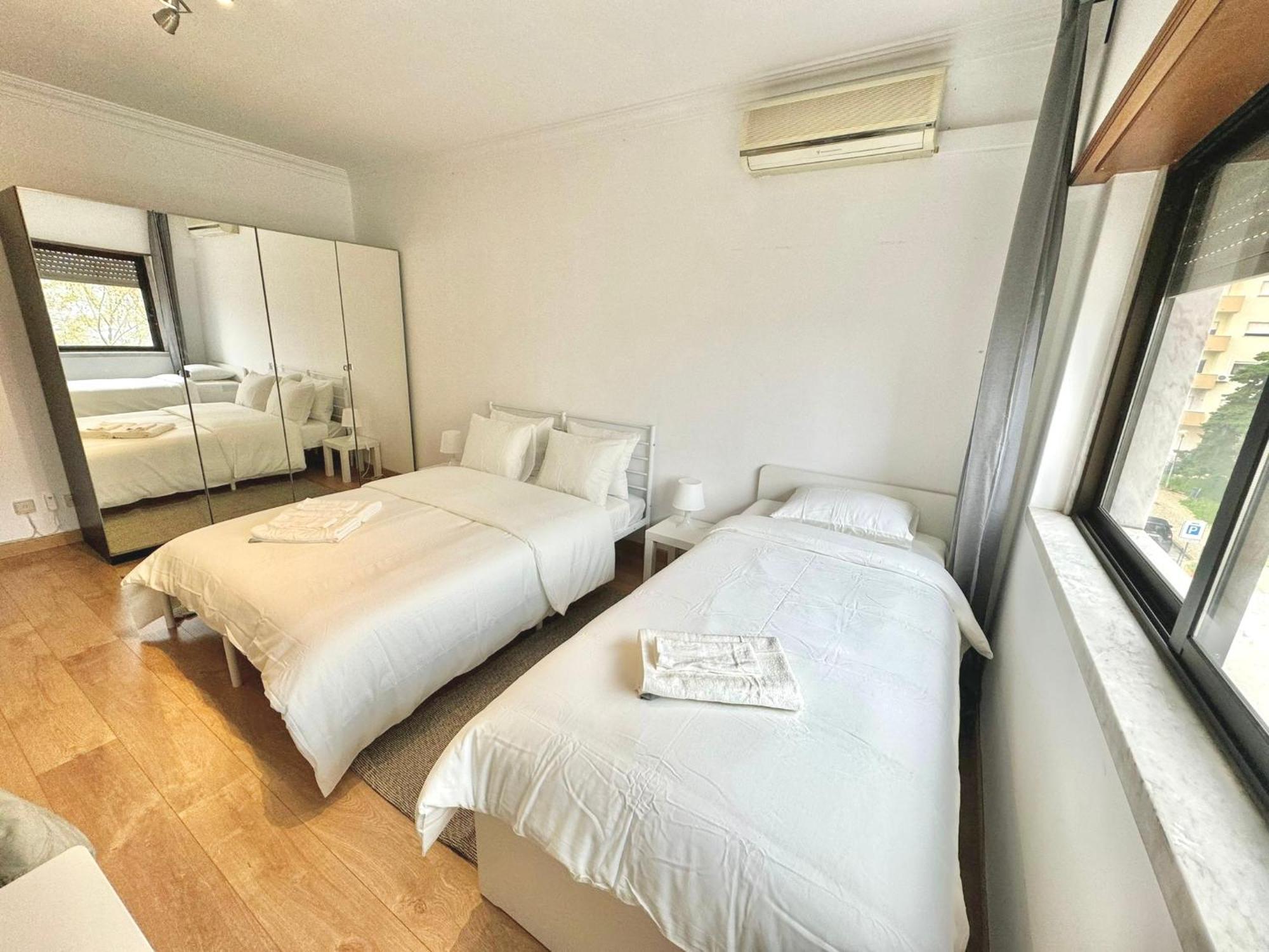 Guest house Parque Nacoes Paradise *