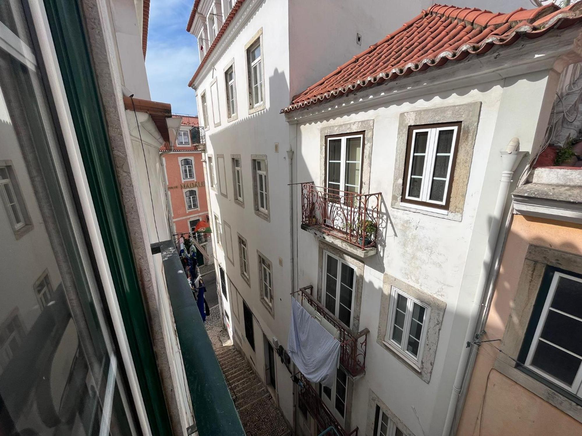 Apartment 2 Bedroom, 2 Bathroom - Travessa Da Madalena