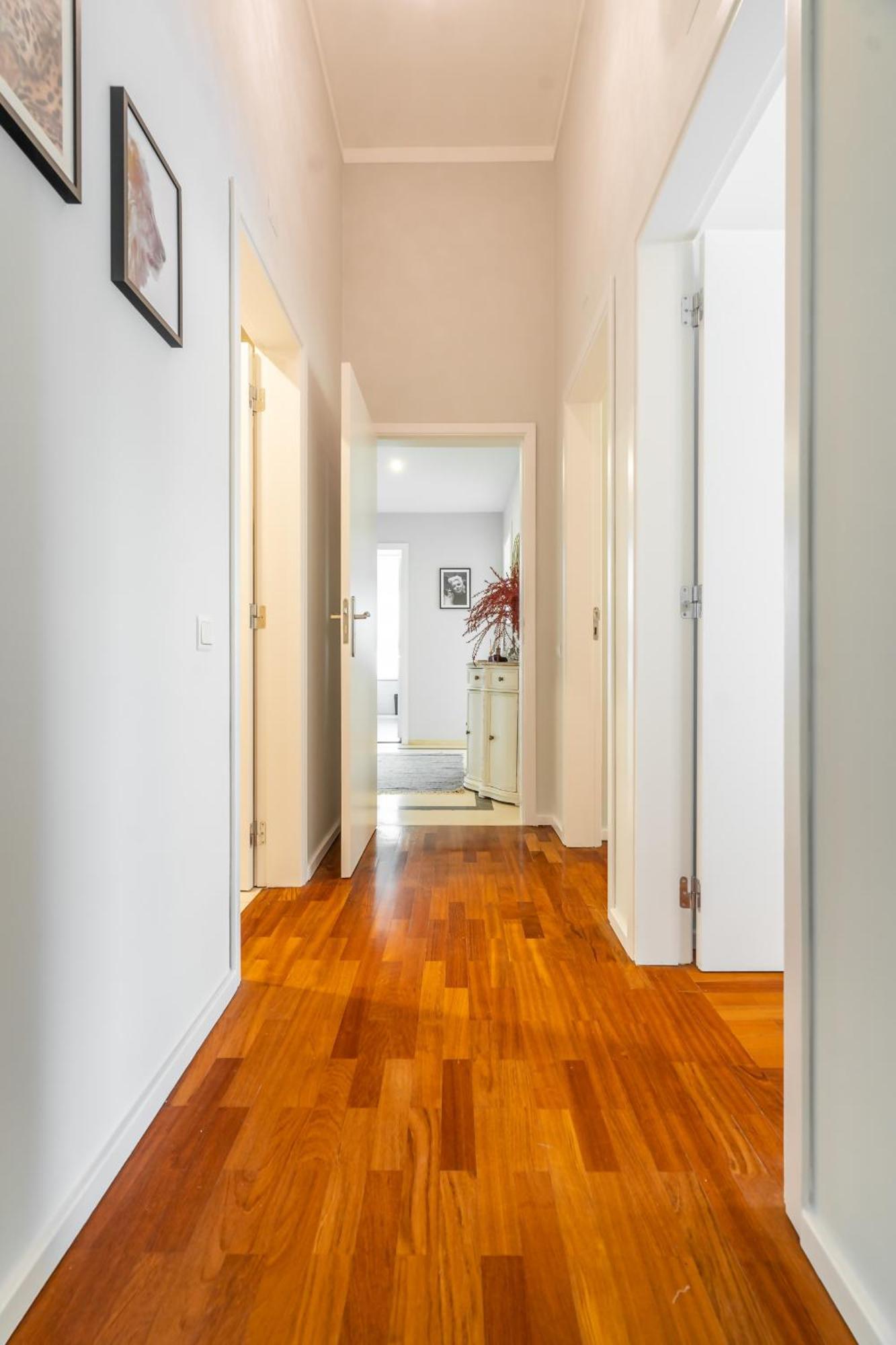 Apartment T3 Com Piscina Tenis Ginasio E Parq Infant *