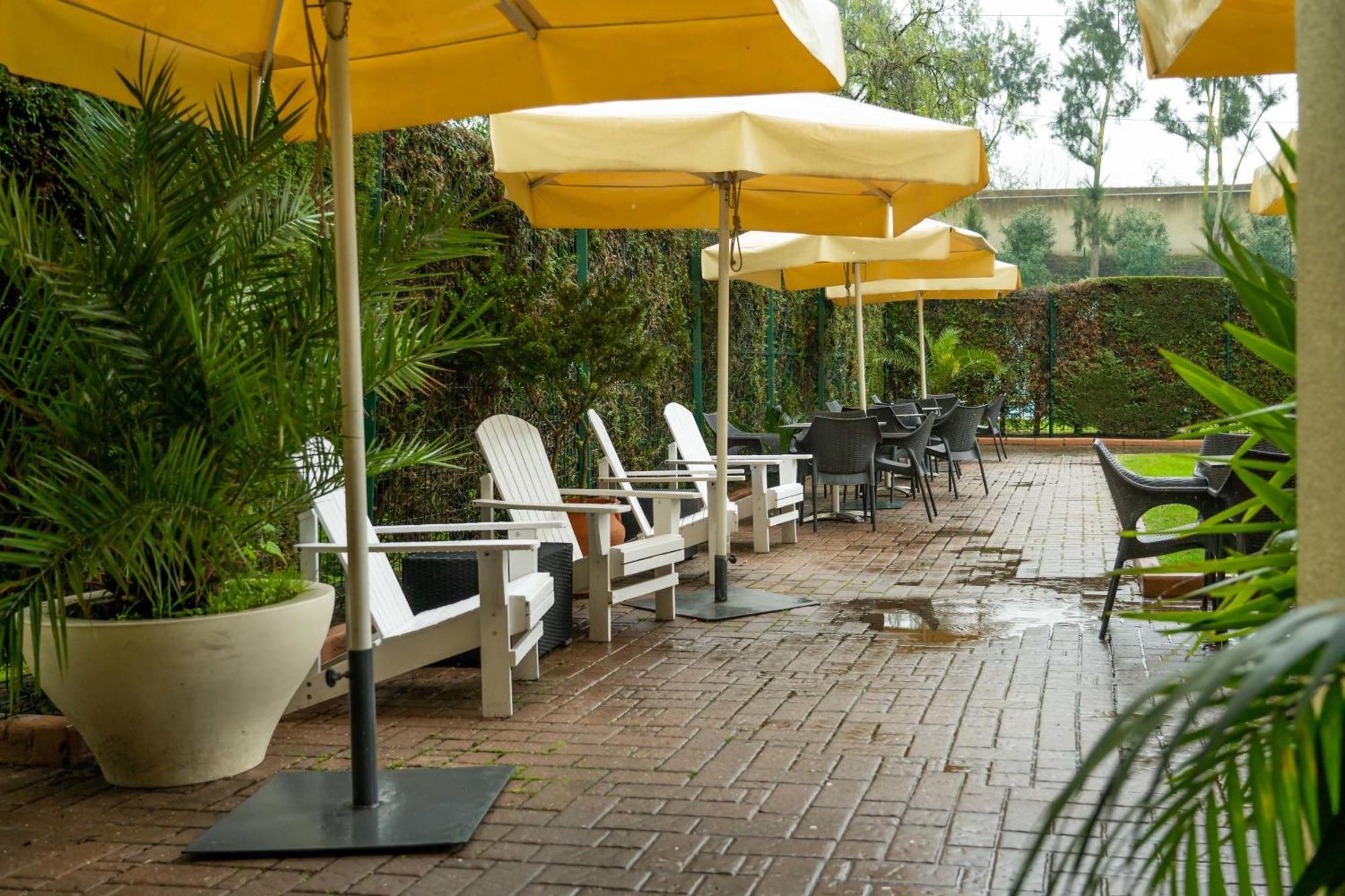 T3 Com Piscina Tenis Ginasio E Parq Infant Lisbon
