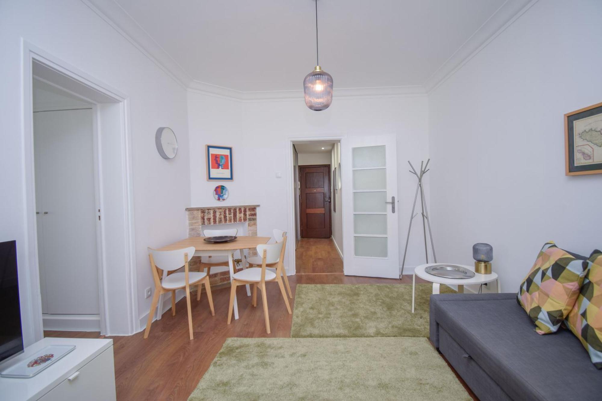 Charming Near Metro * Lisbon