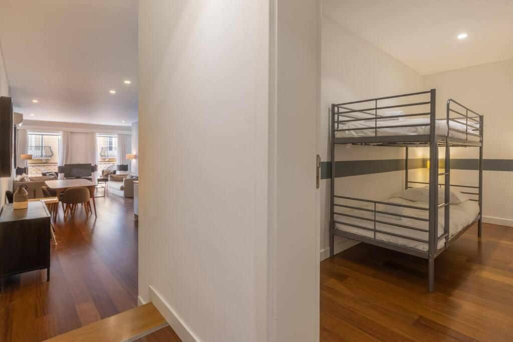 Self Check-in, 3br, Ac/heating & Breakfast Terrace Lisbon