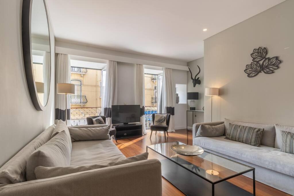 Self Check-in, 3br, Ac/heating & Breakfast Terrace Apartment