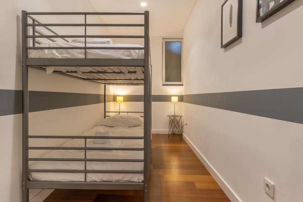 Self Check-in, 3br, Ac/heating & Breakfast Terrace Apartment