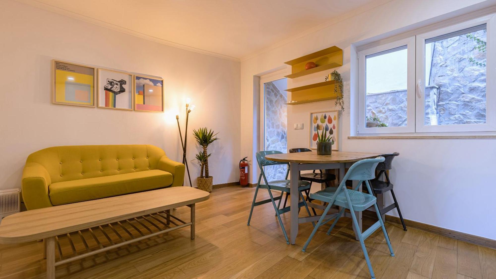 Cute In City Center By Lovelystay Apartment *