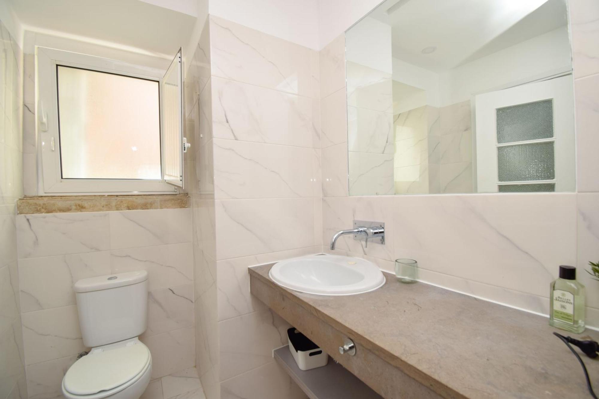Apartment Charming Near Metro